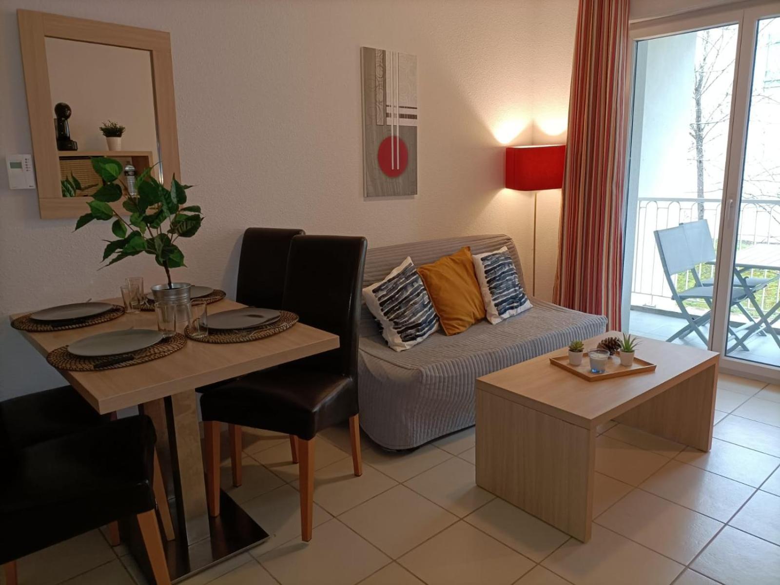 Appartement Résidence De La Source By Euclenima